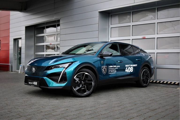 Peugeot 408 1.2 PureTech 130 GT EAT8